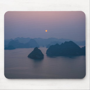 Sunset over Halong Bay - Vietnam, Asien Mousepad