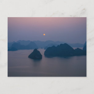 Sunset over Halong Bay - Vietnam, Asien Postkarte