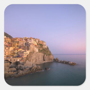 Sunset over Manarola village Quadratischer Aufkleber