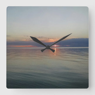 Sunset Over the Water Clock Quadratische Wanduhr