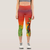 Sunset Parrot and Butterfly Capri Leggings (Vorderseite)