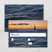 Sunset Sail Modern Nautical Wedding RSVP Karte (Vorne/Hinten)