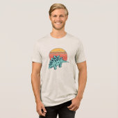Sunset Serenity: Retro Stegosaurus T-Shirt Tri-Blend Shirt (Vorderseite voll)