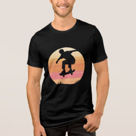 Sunset Skater Silhouette - Minimaler Skate Art Tri-Blend Shirt