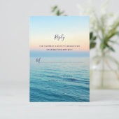 Sunset Skies Beach Ocean Wedding RSVP (Stehend Vorderseite)