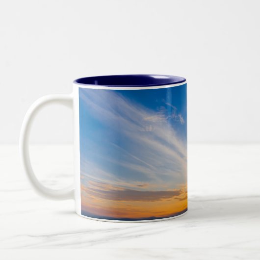 Sunset Sky Clouds Blue Zweifarbige Tasse (Links)