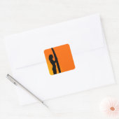 Sunset Surfer Girl mit Surfbrett Quadratischer Aufkleber (Umschlag)