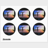 Sunset Surfer Sand & Wolken Runder Aufkleber (Blatt)