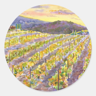 Sunset-Weinberg – Goldenes Wasserfarbenlandschaft Runder Aufkleber