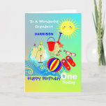 Sunshine Beach Theme Grandson Happy Birthday Karte<br><div class="desc">Die niedliche Sonne,  die sich über eine Kinderbuckel am Meer und den Platz an der Seite einer lustigen Sandburg erstreckt,  So ein lustiges und farbenfrohes Design und einfach zu anpassen mit einem Namen,  Alter und Nachricht,  für diese besondere Touch ohne Aufpreis.</div>