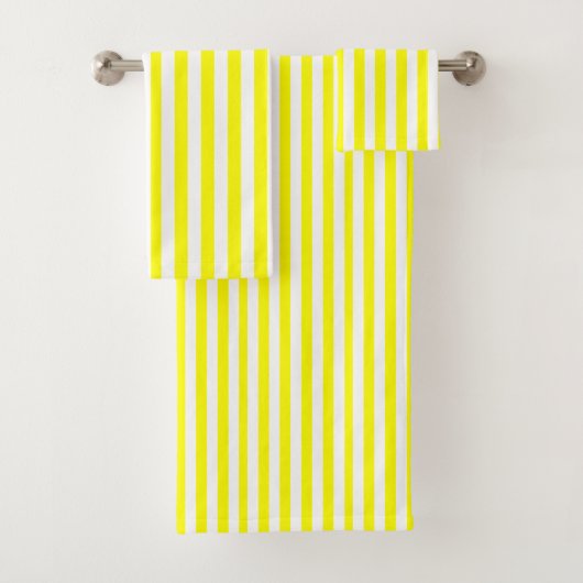 Sunshine Yellow and White Striped Badhandtuch Set (Insitu)