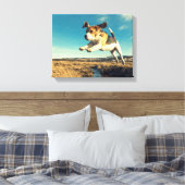 Super Beagle Dog - Premium Wrapped Canvas Leinwanddruck (Insitu (Schlafzimmer))