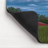 Super Blume über einer Scheune Mousepad (Ecke)