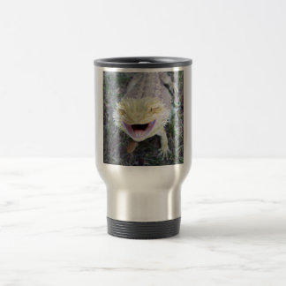 Super glücklicher bärtiger Drache Reisebecher