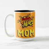 Super Hero Mama Comic Book Style Zweifarbige Tasse (Links)