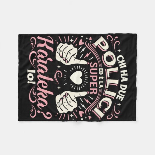 Super Karateka - Regalo Karate Ragazza Karate Donn Fleecedecke (Vorderseite (Horizontal))