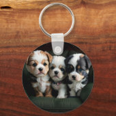 Super Niedliche Welpen auf dem Sofa 2 Schlüsselanhänger (Rückseite)