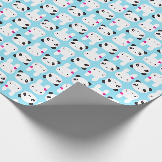 Super niedliches Kawaii Häschen und Panda Geschenkpapier (Ecke)