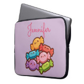 Super niedliches Kawaii Regenbogen-Lollipop-Monogr Laptopschutzhülle (Vorderseite Links)