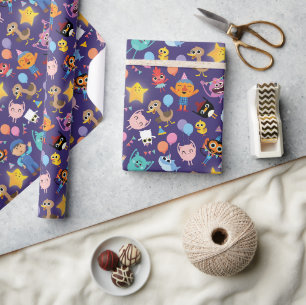 Super Simple Characters Birthday Pattern Geschenkpapier