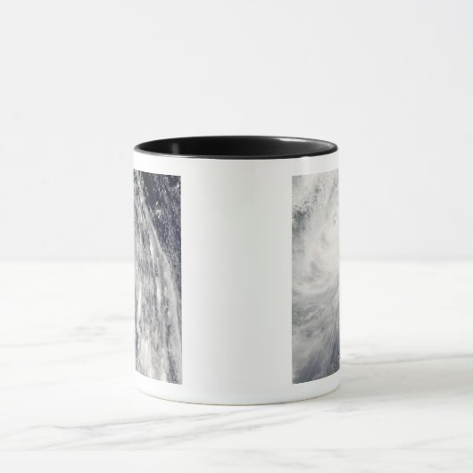 Super Typhoon Wipha Tasse (Zentrum)