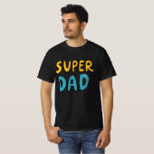 Super Vater Hero T-Shirt - Der ultimative Vatertag (Vorne ganz)