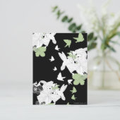 Supergirl Birds and Feathers Postkarte (Stehend Vorderseite)