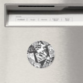 Supergirl Black and White Collage Magnet (In Situ (Geschirrspüler))