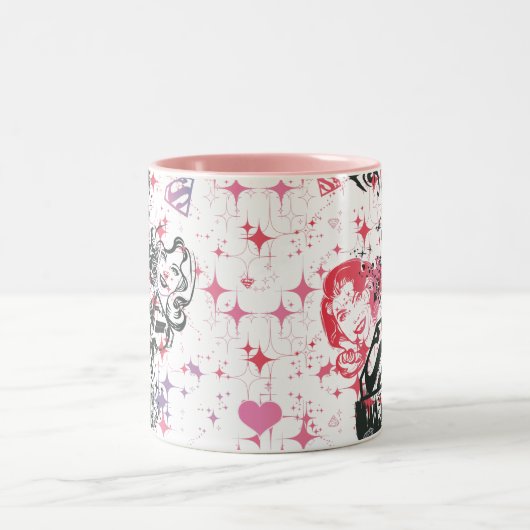 Supergirl Collage Pattern Zweifarbige Tasse (Mittel)