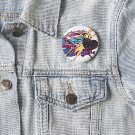 Supergirl Flag und Crossbones Button (Beispiel)