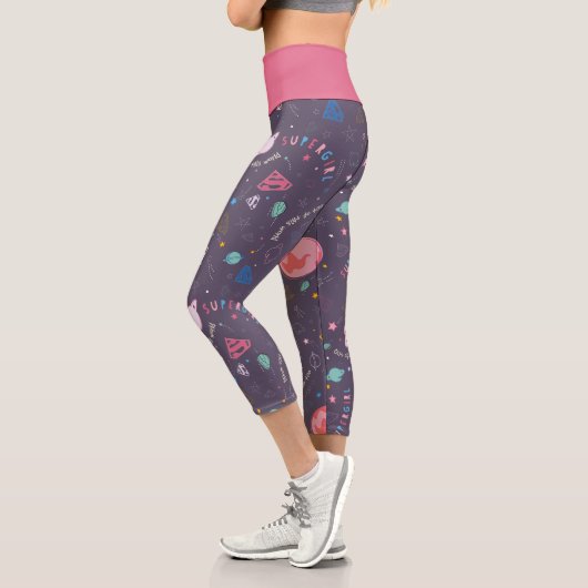 Supergirl Flying Up Illustration Capri Leggings (Links)