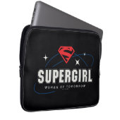 Supergirl Frau von morgen Laptopschutzhülle (Vorne Rechts)