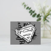 Supergirl Newsprint S-Shield Postkarte (Stehend Vorderseite)