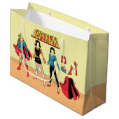 Supergirl Paper Doll Graphic Große Geschenktüte (Vorderseite Schrägansicht)