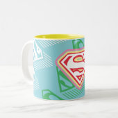 Supergirl Pastel Repeat Pattern Zweifarbige Tasse (Vorderseite Links)