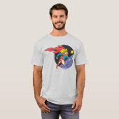 Supergirl springt im Weltraum T-Shirt (Vorne ganz)