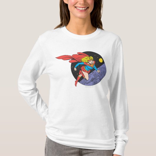 Supergirl springt im Weltraum T-Shirt (Vorderseite)