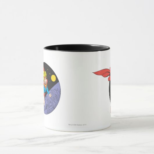 Supergirl springt im Weltraum Tasse (Zentrum)