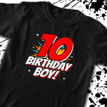 Superheld Birthday - 10 Jahre alt - 10. Geburtstag T-Shirt<br><div class="desc">Dieses coole Jungendesign aus dem 10. Jahrhundert eignet sich perfekt für ein großartiges Geburtstagsthema! Ideal für alle 10-jährigen Jungen,  die Lieben Comic buchen Superhelden oder Schurken mit Superkräften! 10. Geburtstag "10 Geburtstag Junge!" Geburtstagskommentar in einem Comic-Superhelden-Thema,  dass der 10-jährige Super-Geburtstagsjunge LIEBE!</div>