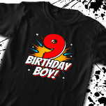 Superheld Birthday Boy - 9 Jahre alt - 9. Geburtst T-Shirt<br><div class="desc">Dieses coole Jubiläumsdesign eignet sich perfekt für ein großartiges Geburtstagsthema! Ideal für jeden 9-jährigen Jungen,  der Lieben Comic bucht Superhelden oder Schurken mit Superkräften! Geburtstagskommentar zum 9. Geburtstag "9 Geburtstagskind!" in einem Comic-Buch-Superhelden-Thema,  dass der 9-jährige Super-Geburtstagskind LIEBE!</div>