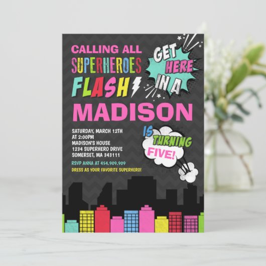 Superheld Birthday Einladung Pink Superhero Party (Stehend Vorderseite)