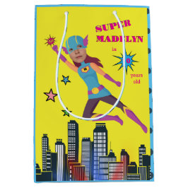 Superheld Birthday Girl Fantastic Sensational Mittlere Geschenktüte