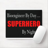 SuperheldBioengineer Mousepad (Mit Mouse)