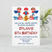 Superhero Comic Book Character Birthday Einladung (Stehend Vorderseite)