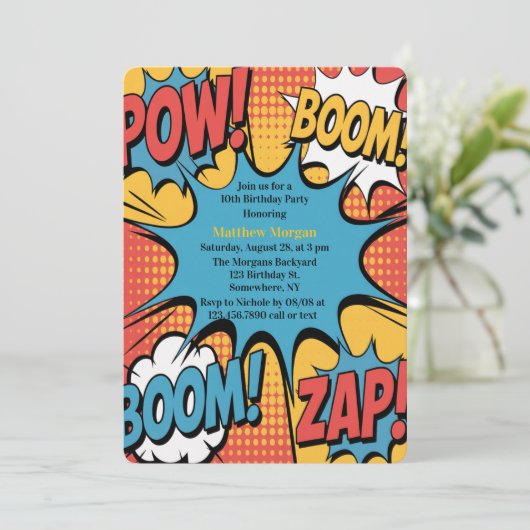 Superhero Comic Book Pop Art Boy Birthday Party Einladung (Stehend Vorderseite)