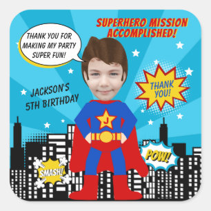 Superhero Comic Book Style Boy Birthday Foto Quadratischer Aufkleber