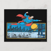 Superman fliegt über die Stadt Postkarte (Vorderseite)