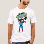 Superman hält ein Auto T-Shirt (Vorderseite)