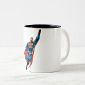 Superman Soars Zweifarbige Tasse (VorderseiteRechts)