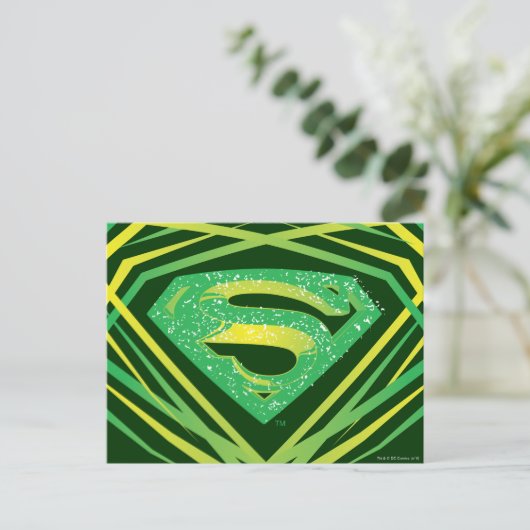 Superman Stylized | Grünes Dekorlogo Postkarte (Stehend Vorderseite)